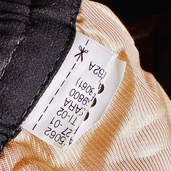 Zara Basic Metallic Gold Sequins Mini Shorts - Picture 13 of 13